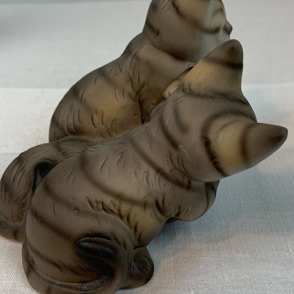 Vintage Stripe Kitten Trio Figurine - Picture 6 of 7